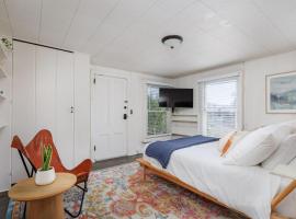 Seashell Sunshack