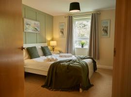 Stylish 2-Bedroom Apartment with Free Parking