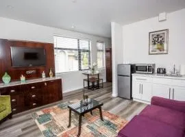 Prime Location - Awesome View -1 bedroom Apartment