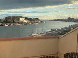 Appartement calme vue sur l'hérault et la mer