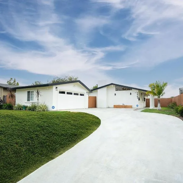 Luxury Disneyland Home: Family & Exec Friendly