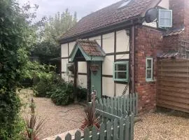 Soldiers Cottage, with HOT TUB, dog friendly, great views