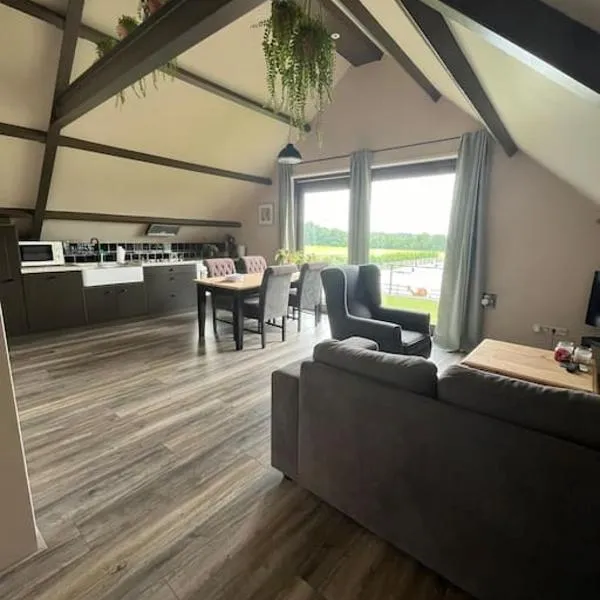 Logeren boven paarden