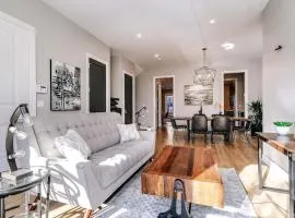 Immaculate Brand New Condo Downtown