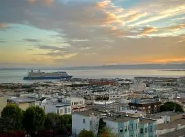 Great bay views in Russian Hill district
