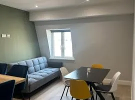 Top Floor Central Apartment