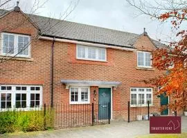 Bracknell - 2 Bedroom House With Garden